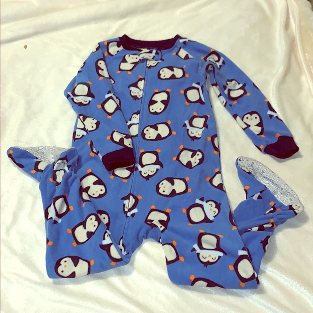 4 t fleece/footed pajamas